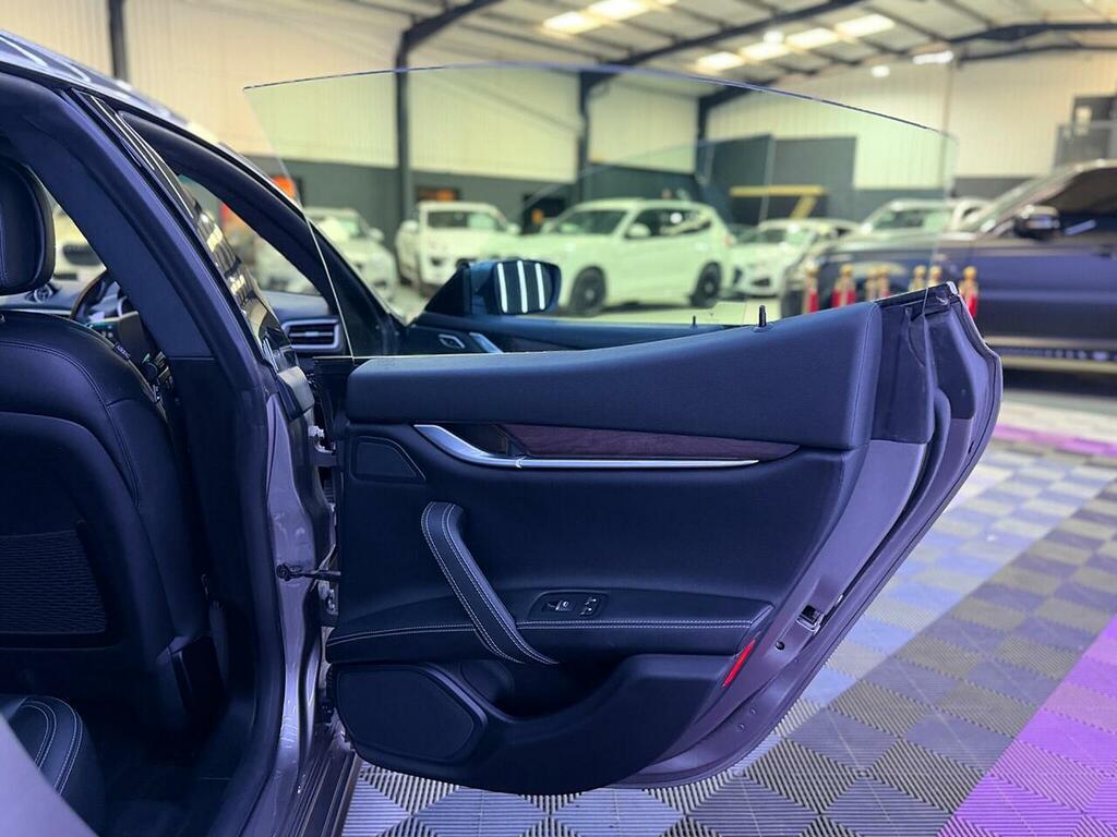 Maserati Ghibli Dv6 Black #58