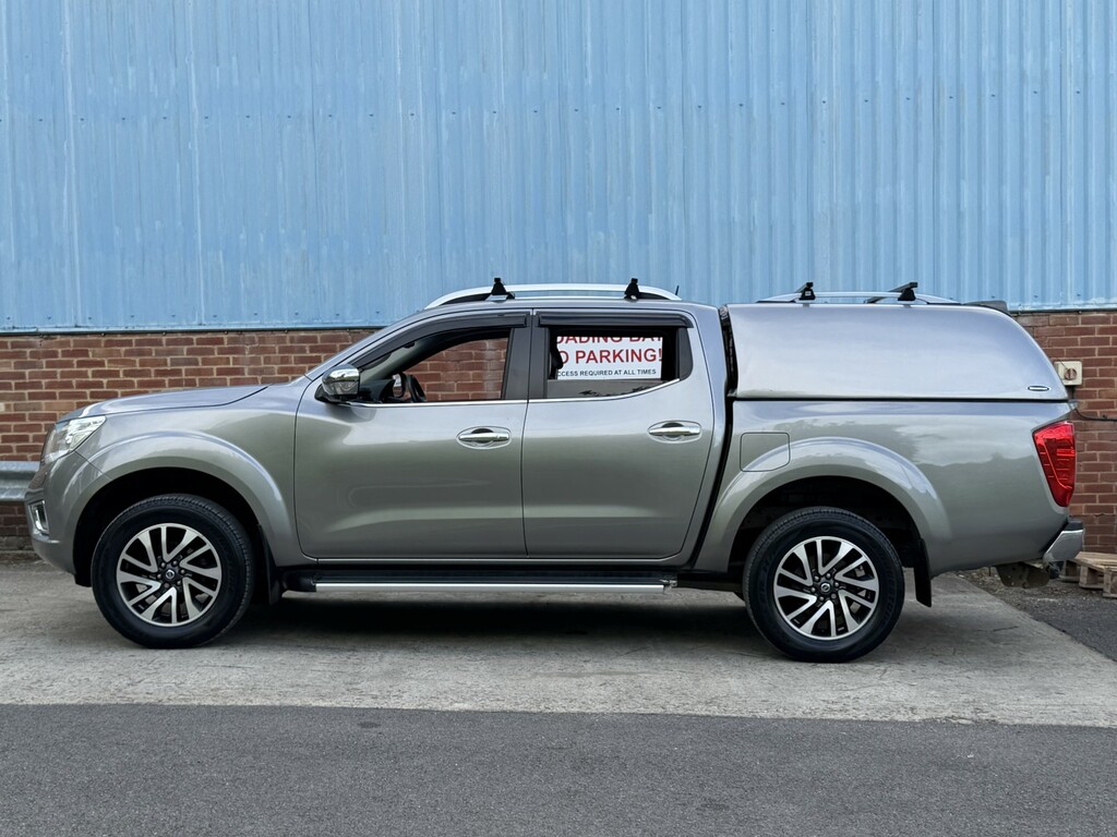 Nissan Navara  White #2