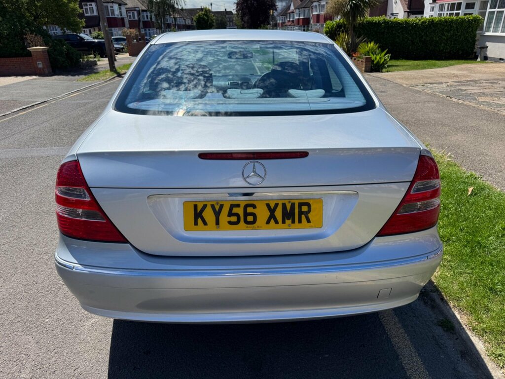 Mercedes-Benz E Class 3.0 E280 Avantgarde G-tronic Silver #6