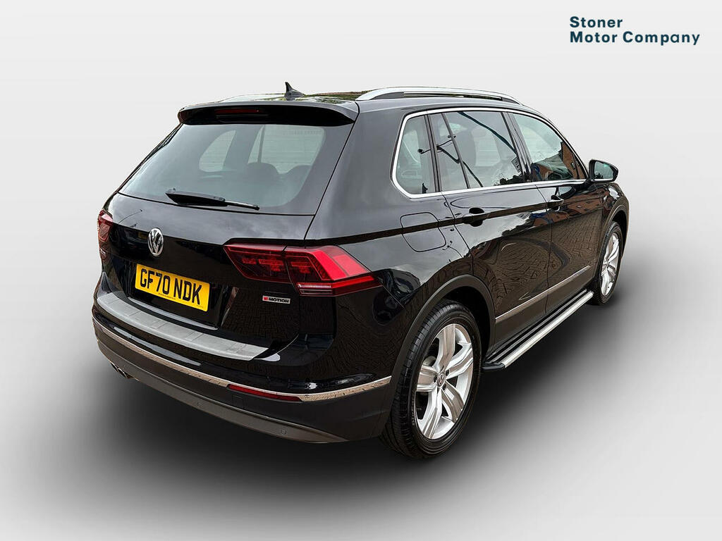 Volkswagen Tiguan 2.0 Tdi 190 4Motion Sel Dsg GF70NDK Black #3