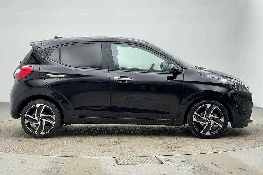 Hyundai I10 1.2 79 Premium Nav EN25TDO Black #3