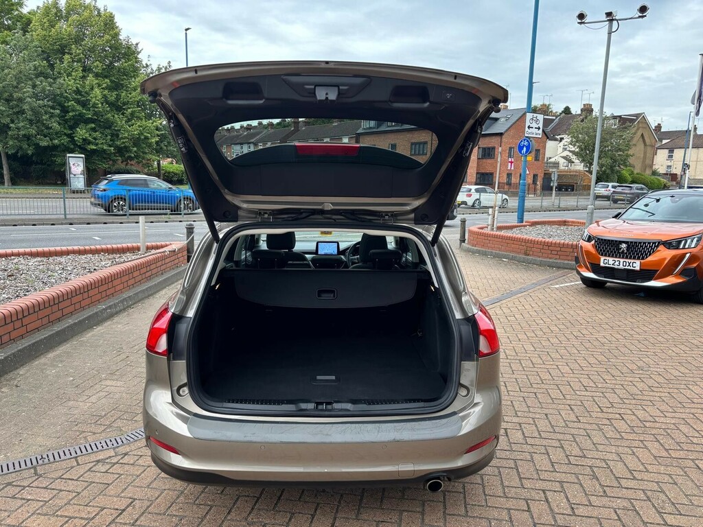Ford Focus 2.0 Ecoblue Titanium X Silver #5
