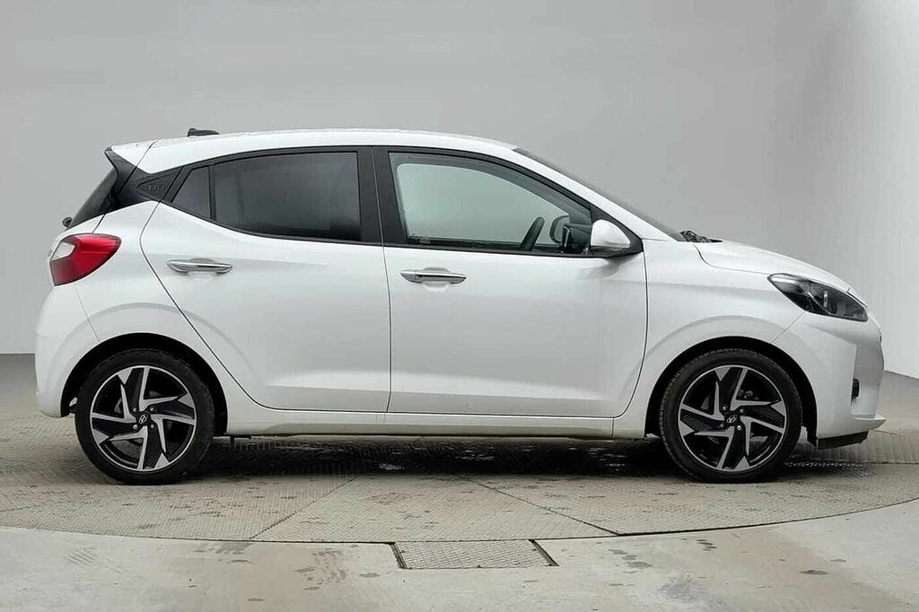 Hyundai I10 1.2 79 Premium Nav White #3