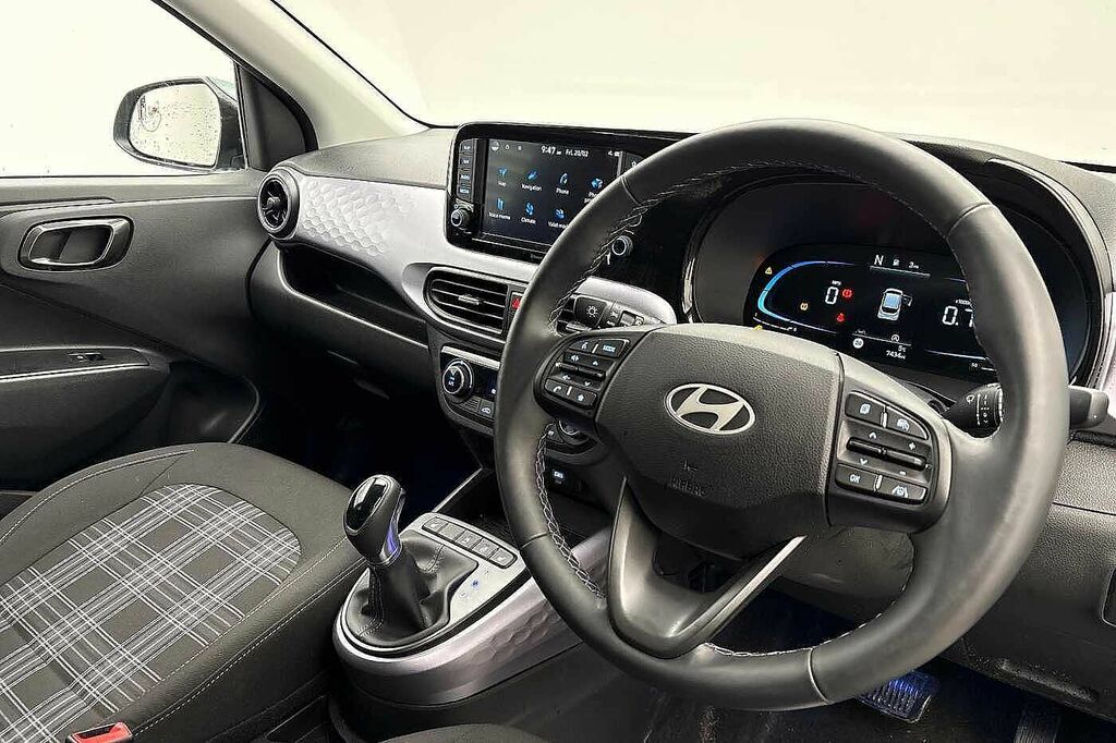 Hyundai I10 1.2 79 Premium Nav Green #6