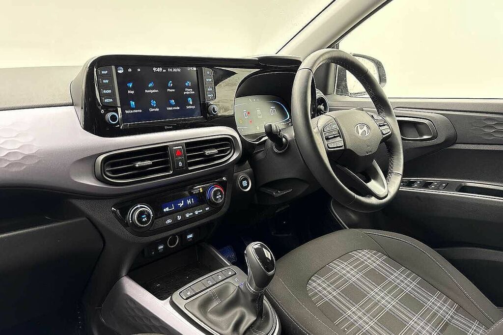 Hyundai I10 1.2 79 Premium Nav Green #4