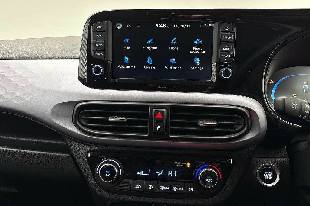 Hyundai I10 1.2 79 Premium Nav Green #5