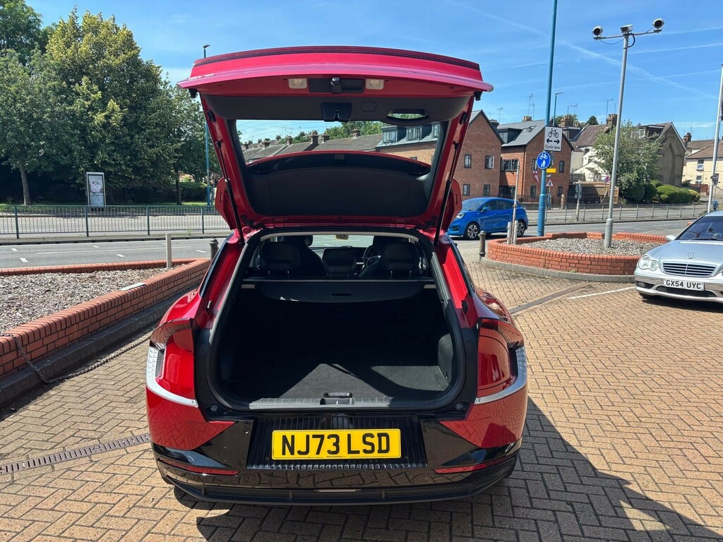 Kia EV6 166Kw Air 77.4Kwh Red #5