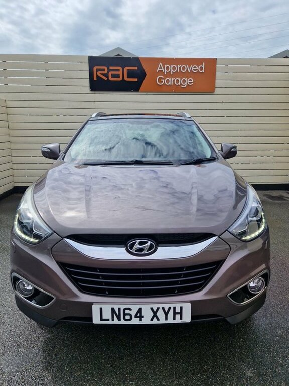 Hyundai Ix35 2.0 Crdi Premium Panorama Suv 4Wd LN64XYH Brown #2