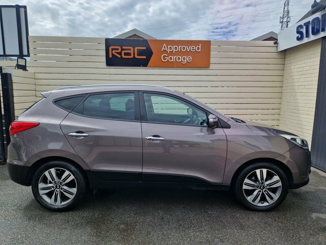 Hyundai Ix35 2.0 Crdi Premium Panorama Suv 4Wd LN64XYH Brown #4