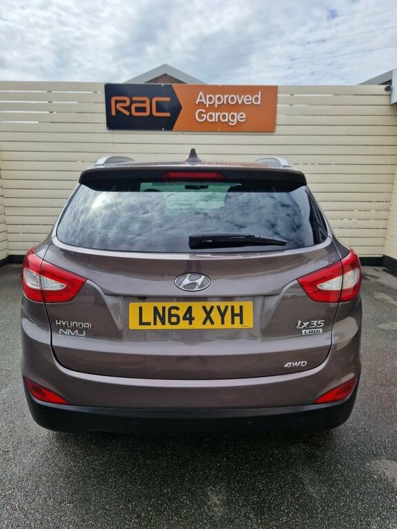 Hyundai Ix35 2.0 Crdi Premium Panorama Suv 4Wd LN64XYH Brown #3
