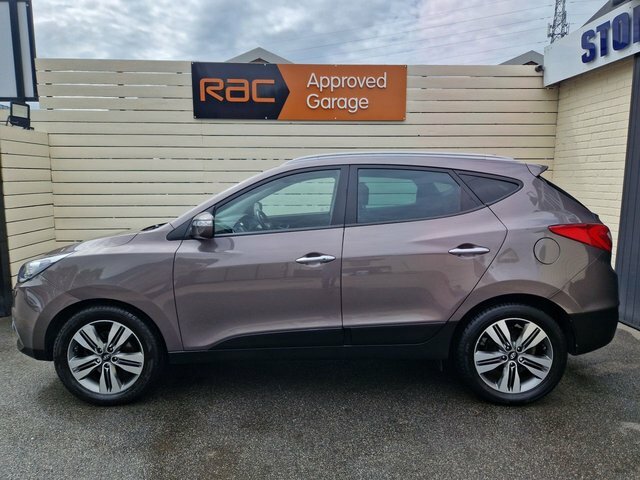Hyundai Ix35 2.0 Crdi Premium Panorama Suv 4Wd LN64XYH Brown #5