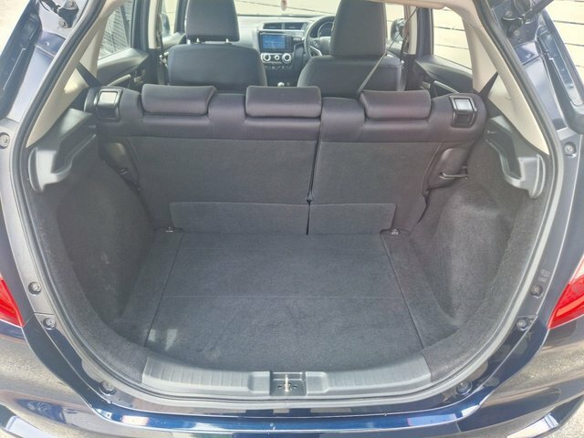Honda Jazz 1.3 I-vtec Se Silver #19