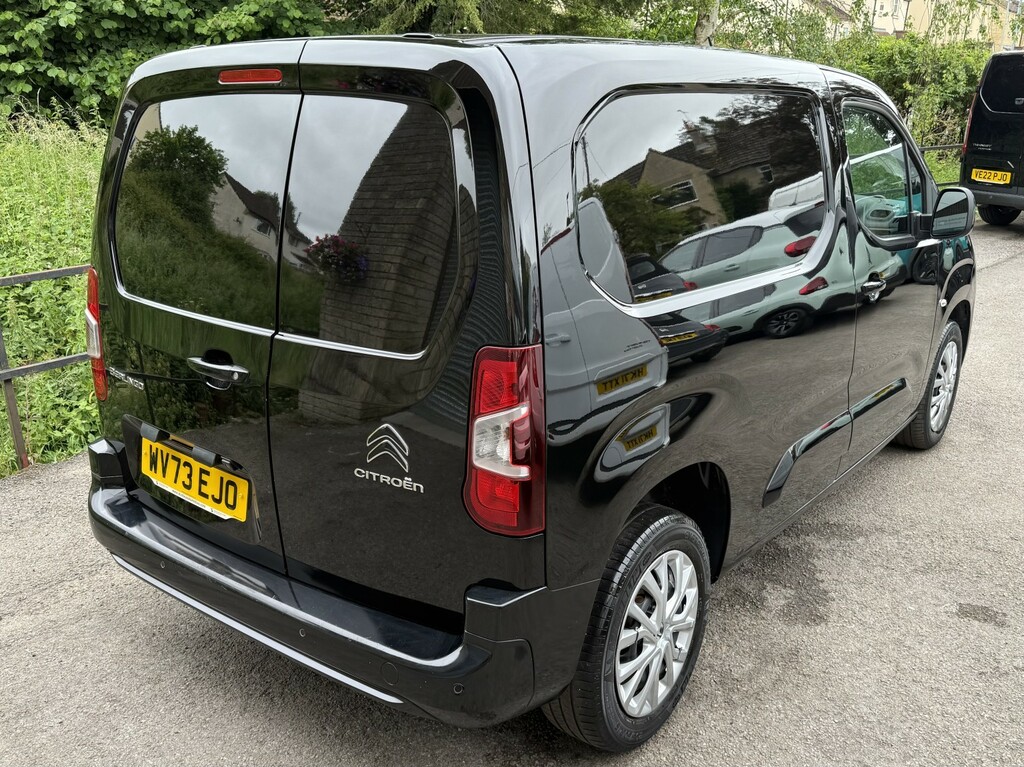 Citroen Berlingo 1.5 Berlingo Van M Bluehdi 100 6-Speed 650 Black #2