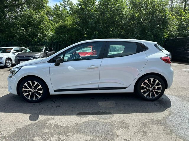 Renault Clio 1.6 E-tech Evolution Hatchback RF23LUW White #5