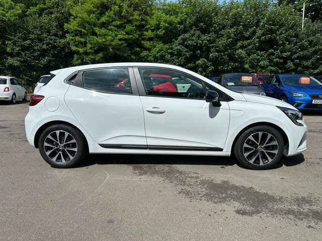 Renault Clio 1.6 E-tech Evolution Hatchback RF23LUW White #4