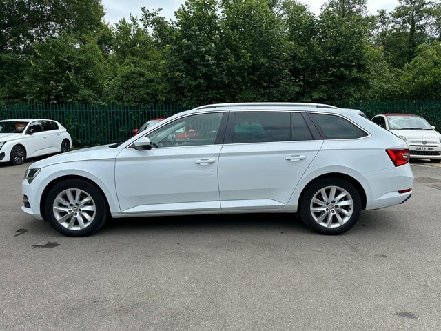 Skoda Superb 1.5 Tsi Act Se White #5