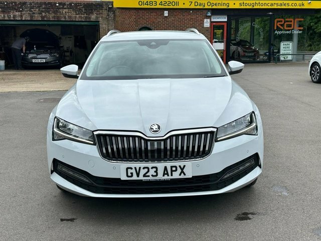Skoda Superb 1.5 Tsi Act Se White #2