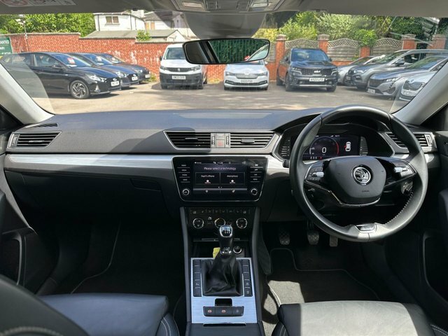 Skoda Superb 1.5 Tsi Se L White #17