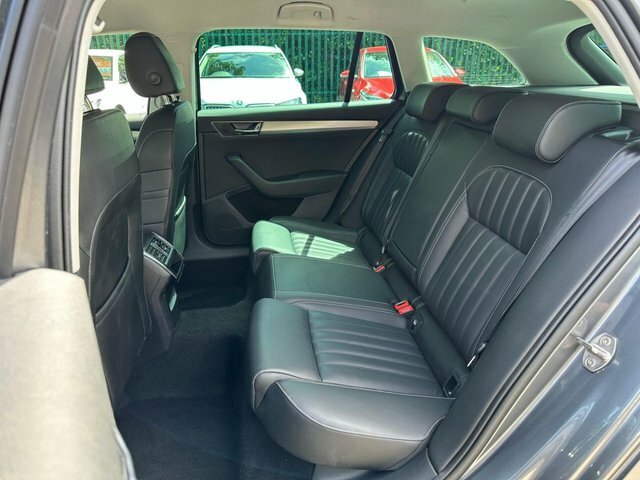 Skoda Superb 1.5 Tsi Se L White #16