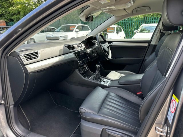 Skoda Superb 1.5 Tsi Se L White #18
