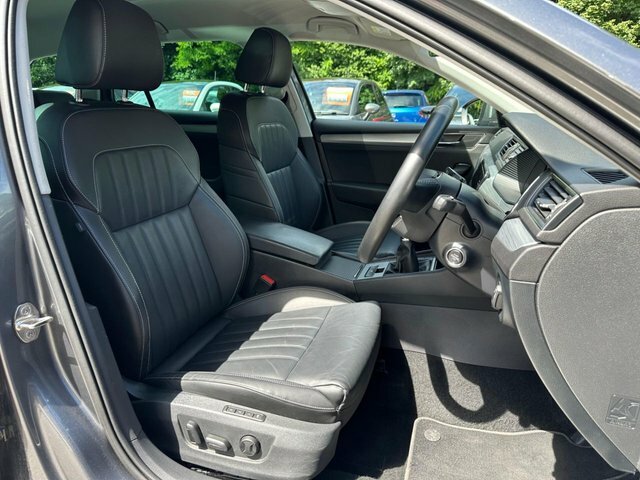 Skoda Superb 1.5 Tsi Se L White #12