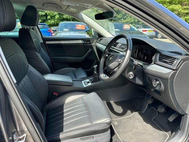Skoda Superb 1.5 Tsi Se L White #11