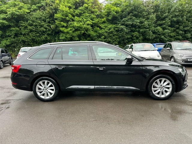 Skoda Superb 1.5 Tsi Act Se Black #4