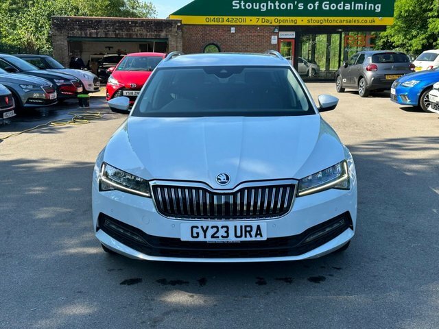 Skoda Superb 1.5 Tsi Act Se White #2