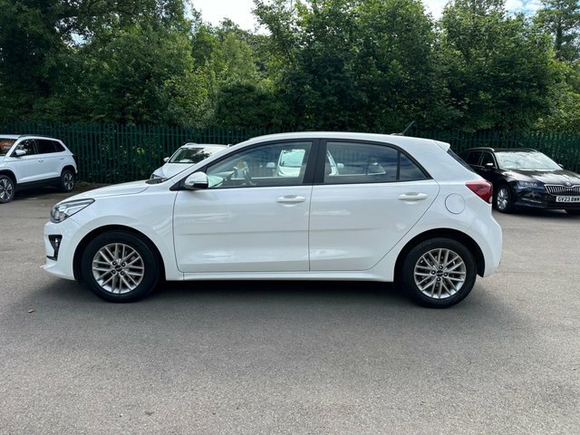 Kia RIO 1.2 2 Hatchback White #5