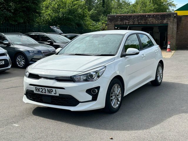 Kia RIO 1.2 2 Hatchback White #3