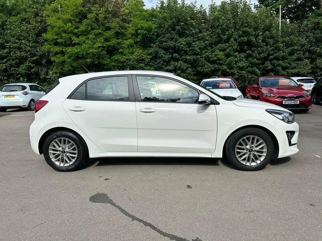 Kia RIO 1.2 2 Hatchback White #4