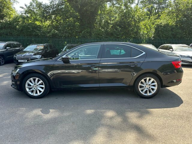 Skoda Superb 1.5 Tsi Act Se Black #5