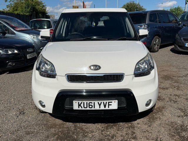 Kia Soul 1.6 Crdi Echo Suv White #2