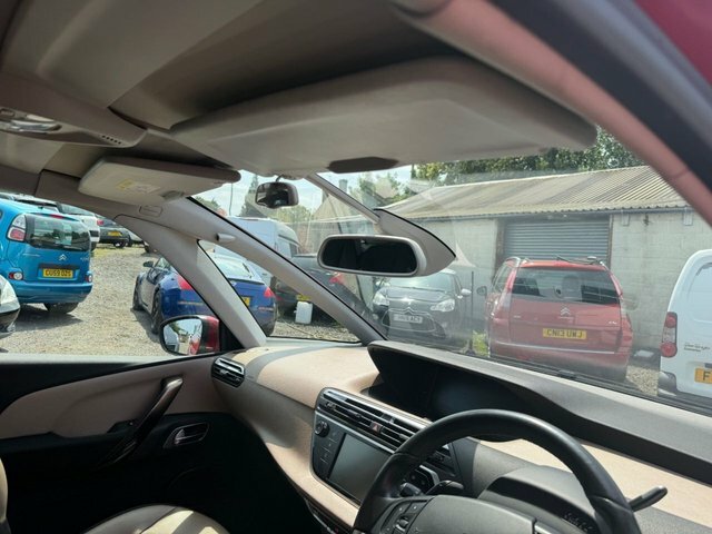 Citroen C4 Picasso E-hdi Airdream Exclusive Red #8