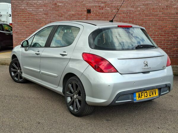 Peugeot 308 E-hdi Active Egc  #2
