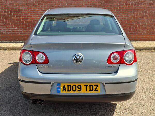 Volkswagen Passat 2.0 Tdi S. Grey #6