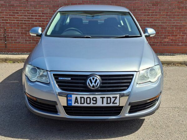 Volkswagen Passat 2.0 Tdi S. Grey #2