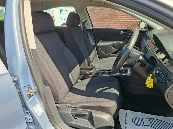 Volkswagen Passat 1.4 S Tsi 121 Bhp Silver #10