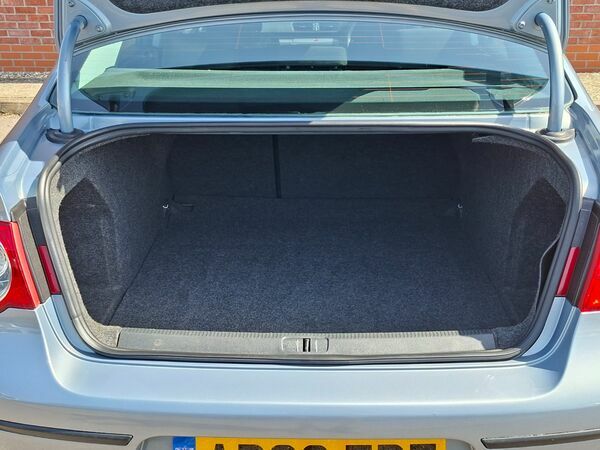Volkswagen Passat 1.4 S Tsi 121 Bhp Silver #18