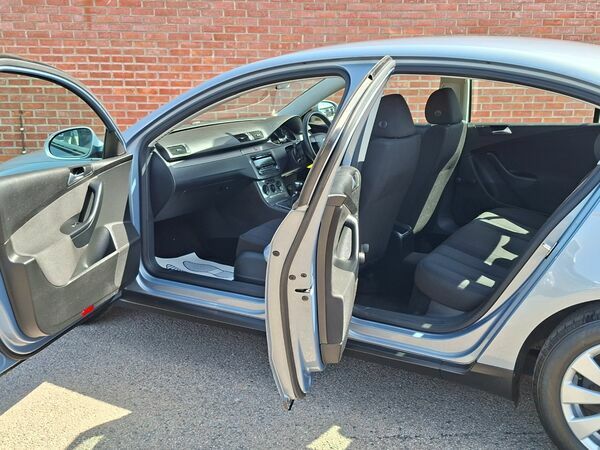 Volkswagen Passat 1.4 S Tsi 121 Bhp Silver #13