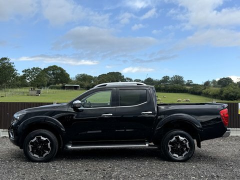Nissan Navara 2.3 Dci Tekna Black #2