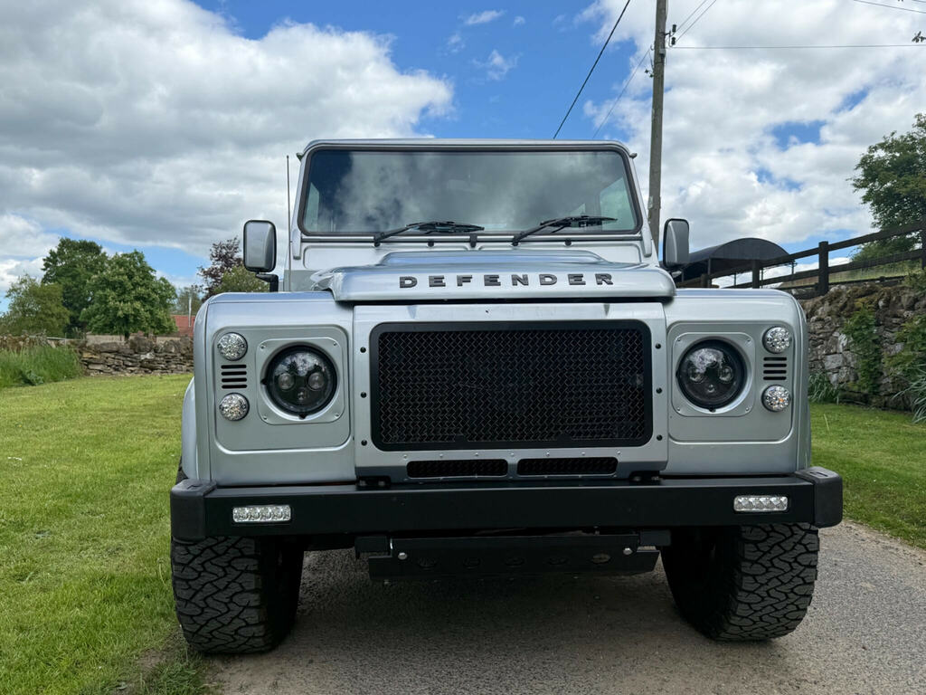 Land Rover Defender 110 2.2 Tdci Xs 4Wd Mwb Euro 5 YC65DAU Silver #2