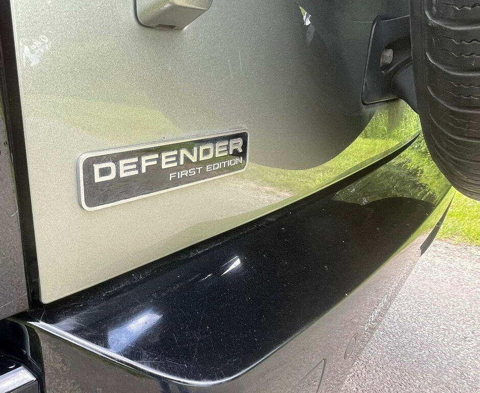 Land Rover Defender 110 110 2.0L S 237 Bhp Black #13