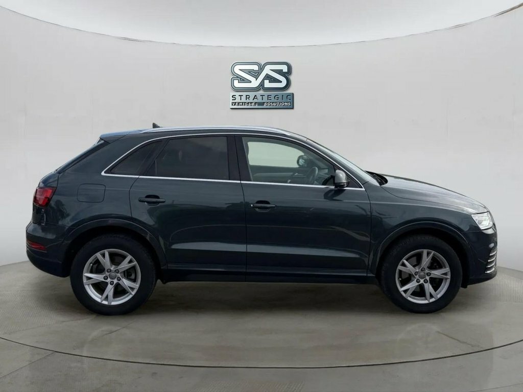 Audi Q3 2L Sport Green #3
