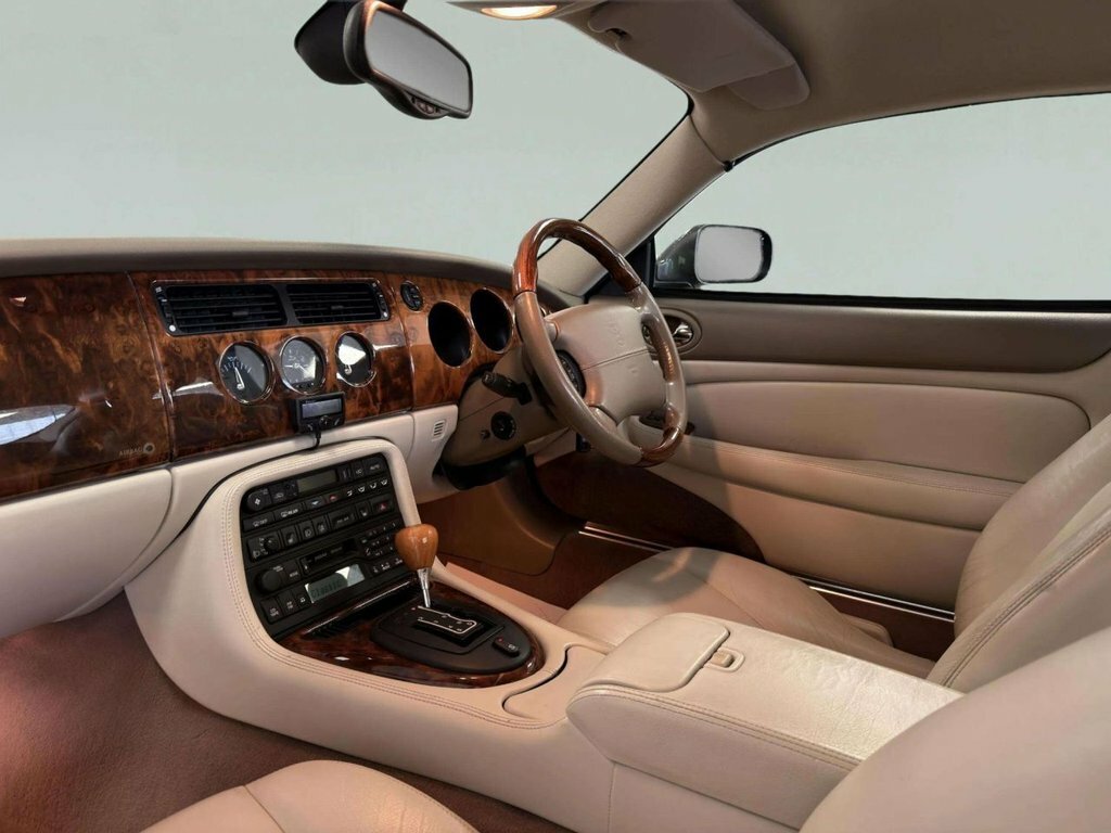 Jaguar XK8 Xk8 Silver #35