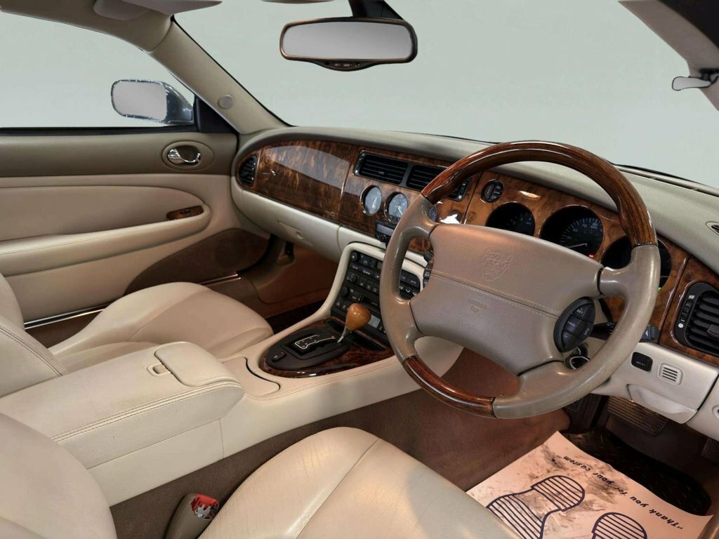 Jaguar XK8 Xk8 Silver #40