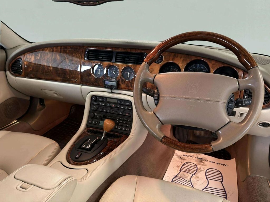Jaguar XK8 Xk8 Silver #34