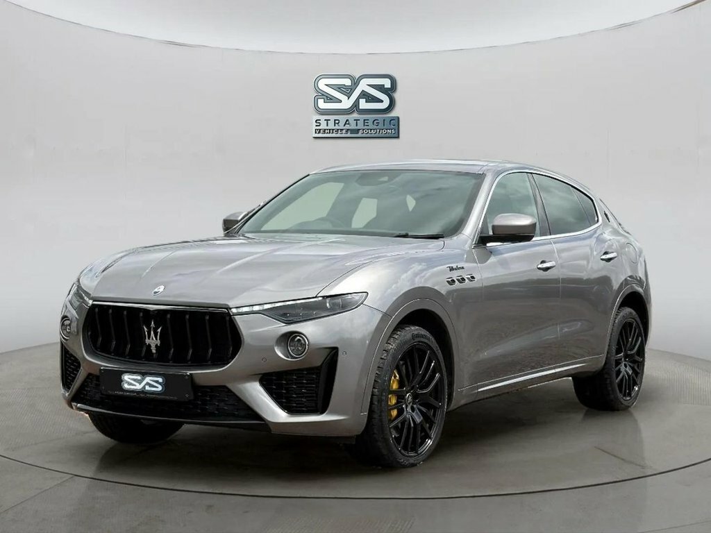 Maserati Levante Hybrid Gt White #8