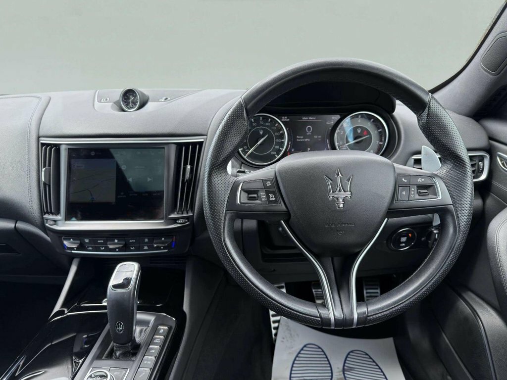 Maserati Levante Hybrid Gt White #14