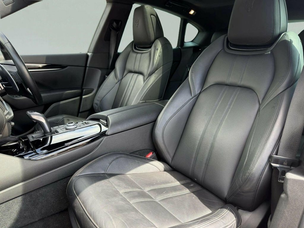 Maserati Levante Hybrid Gt White #33